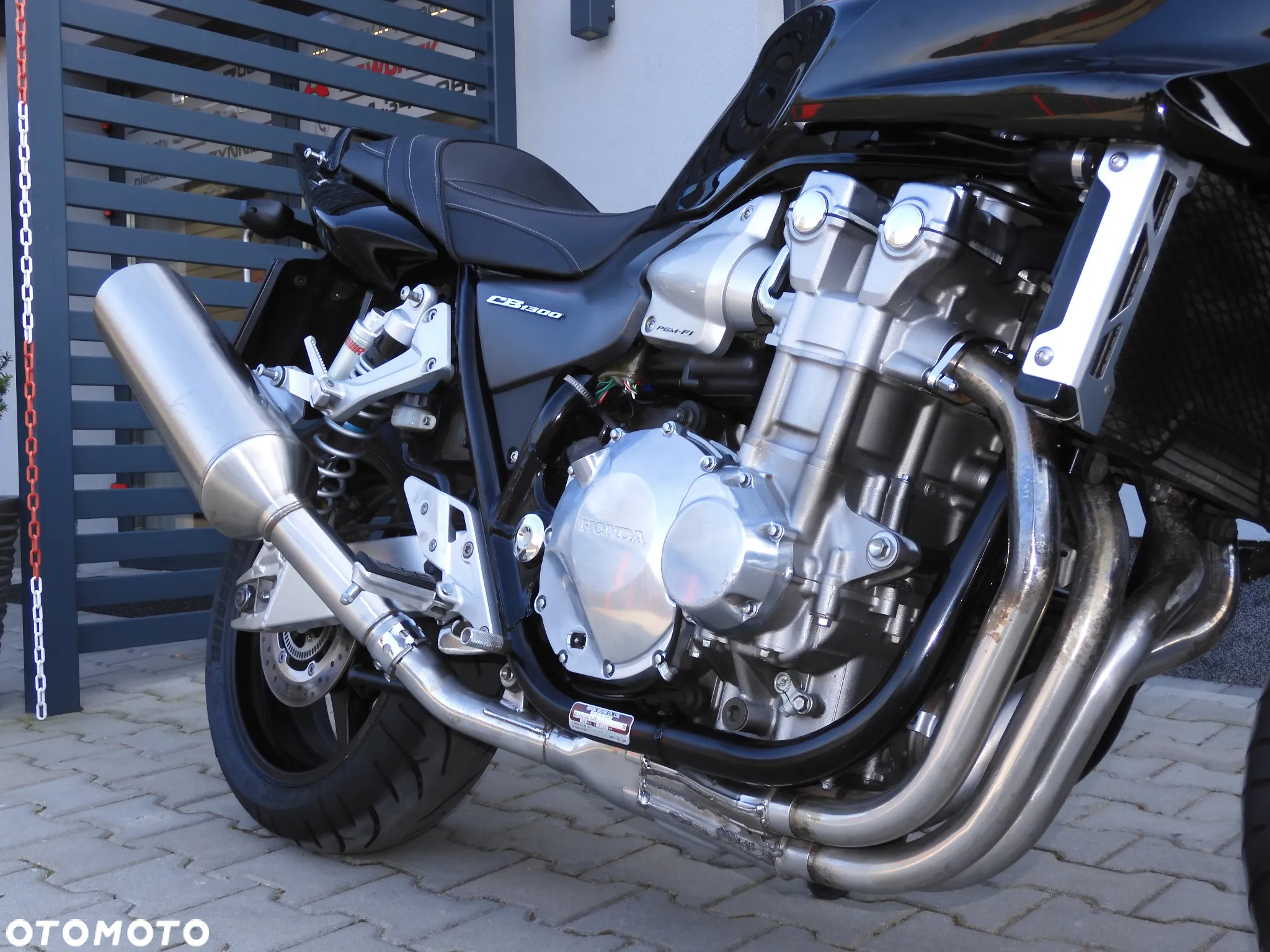 Honda CB - 8