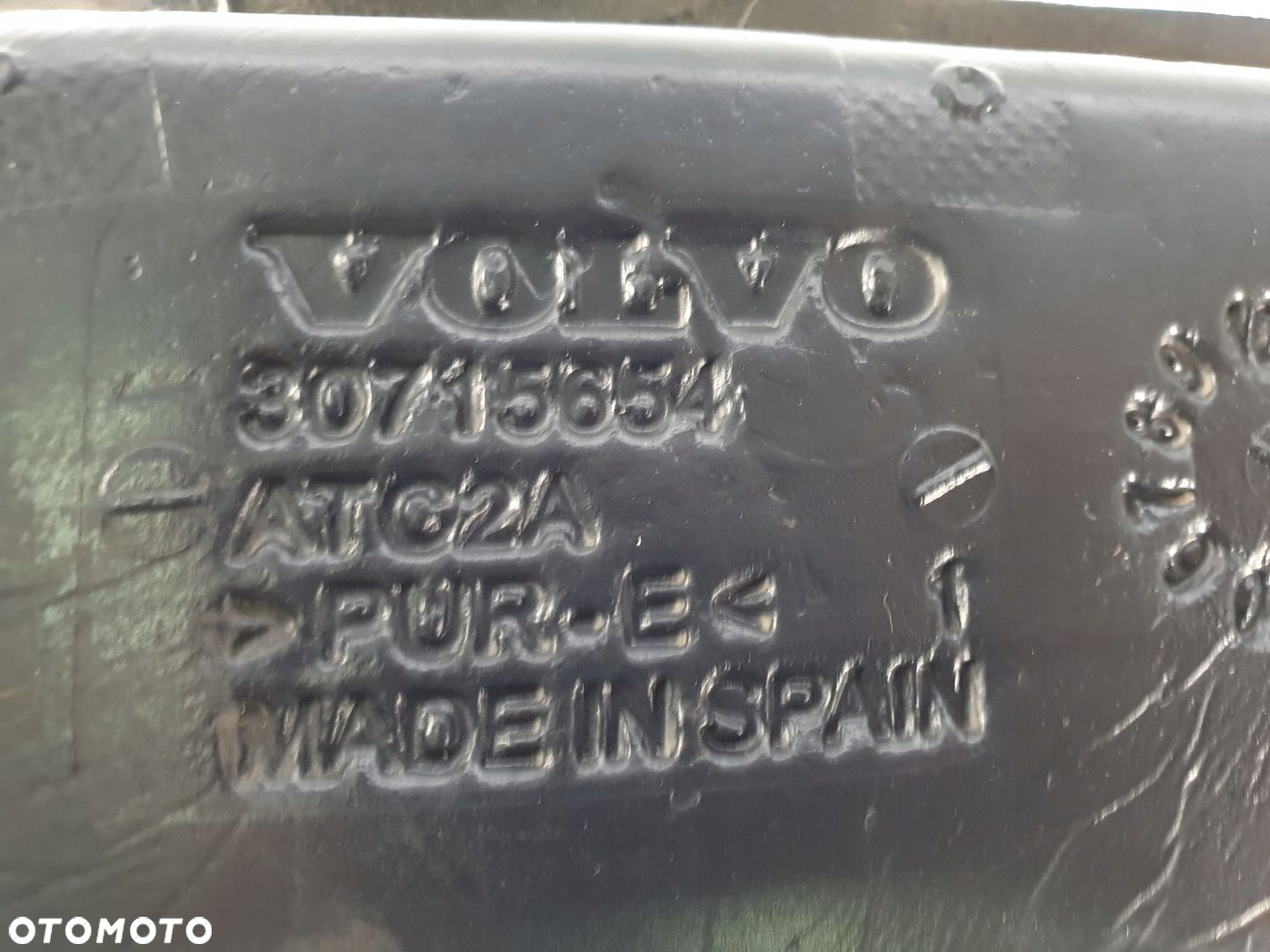 OSŁONA WYGŁUSZENIE BŁOTNIKA LEWY PRZÓD VOLVO C30 - 4