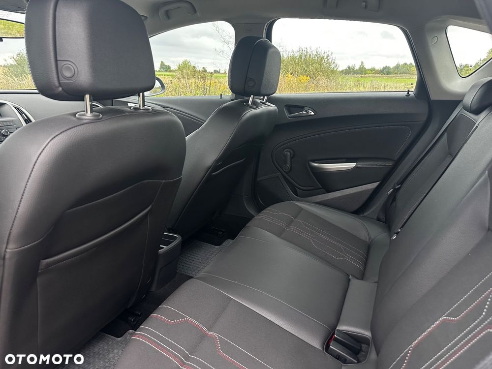Opel Astra - 10