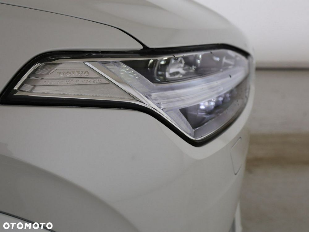 Volvo XC 90 - 15