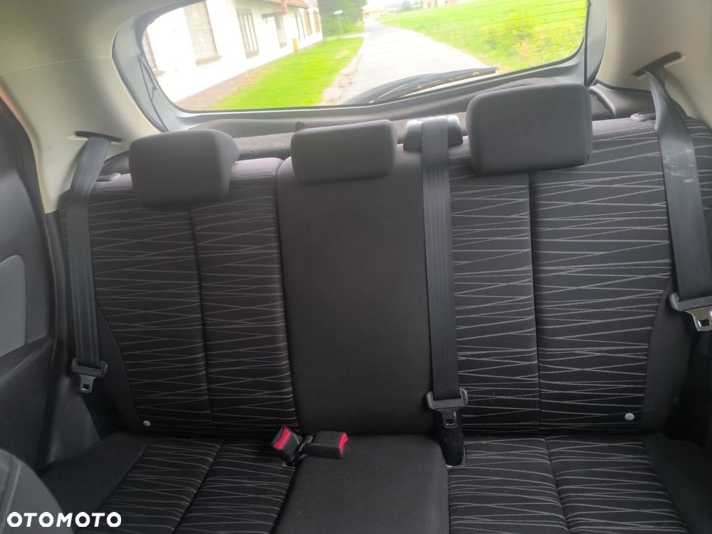 Mazda 2 - 8