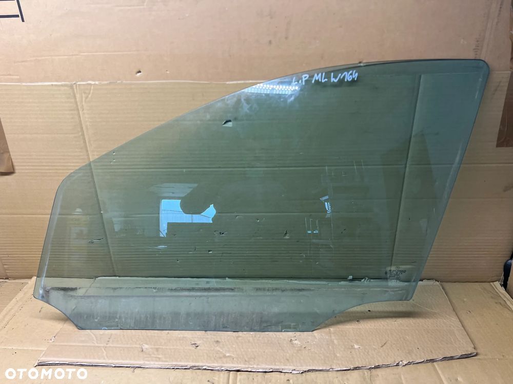 Szyba lewy przód przednia lewa Mercedes ML W164 AS2 06r - 1
