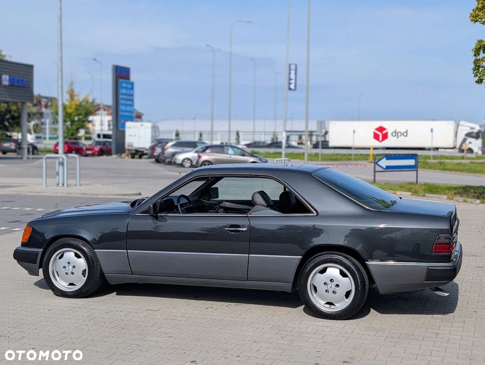 Mercedes-Benz W124 (1984-1993) - 2