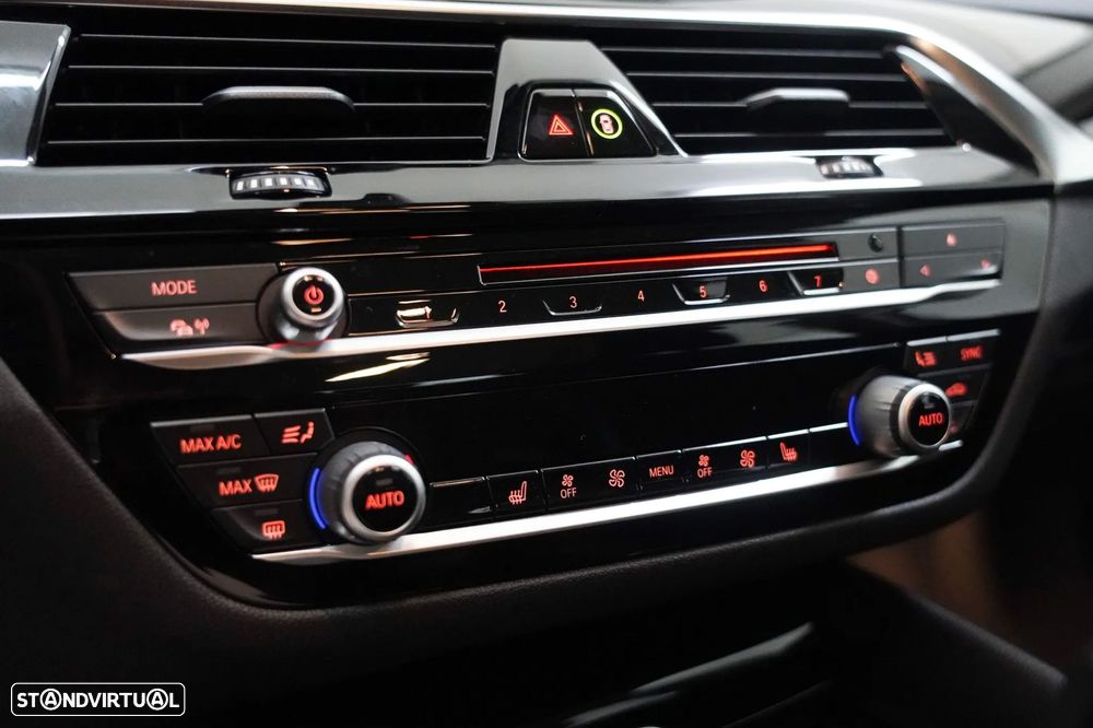 BMW 525 d Line Sport Auto - 19