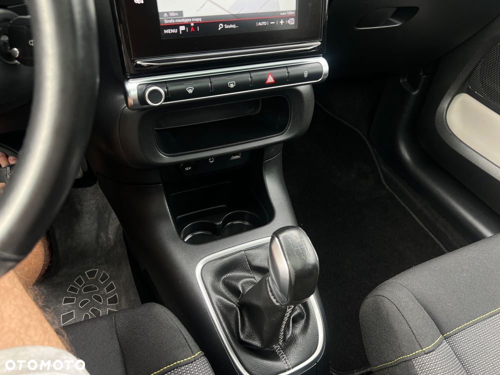 Citroën C3 1.2 PureTech Shine - 24