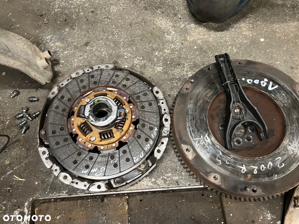 Sprzęgło kompletne Nissan Navara d22 2.5dci - 1