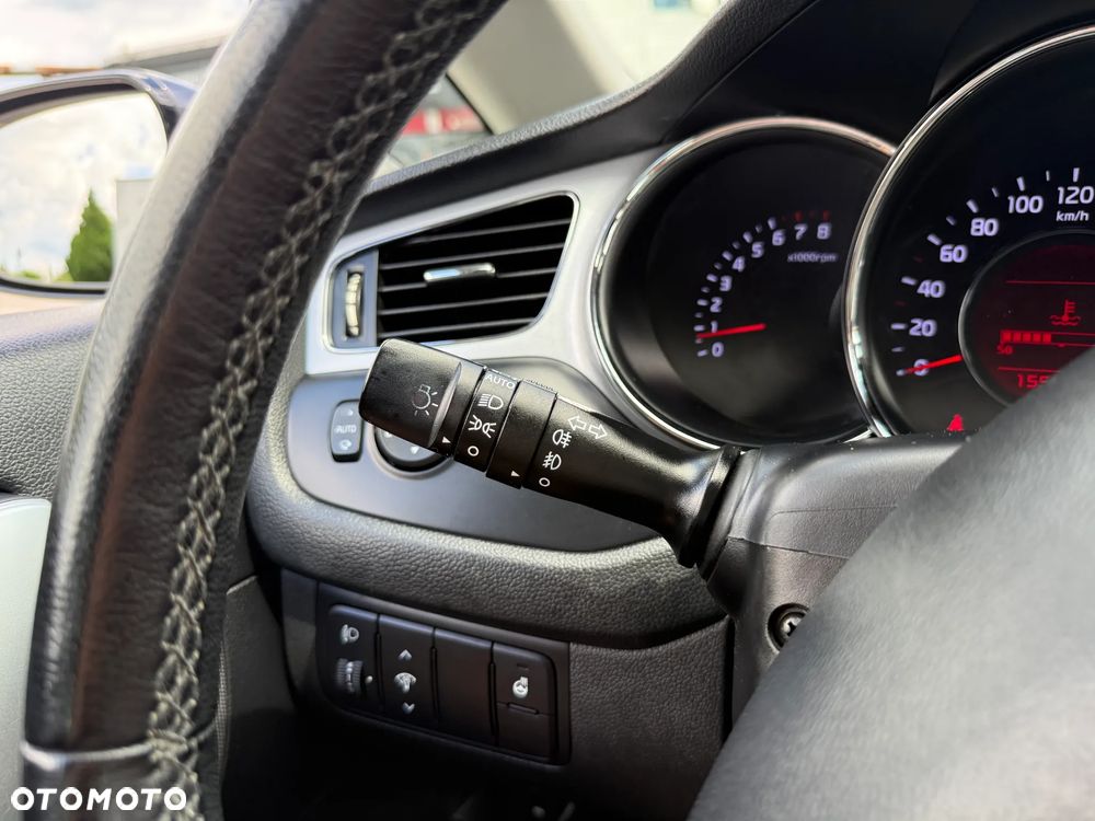 Kia Ceed 1.4 CVVT Dream Team Edition - 15