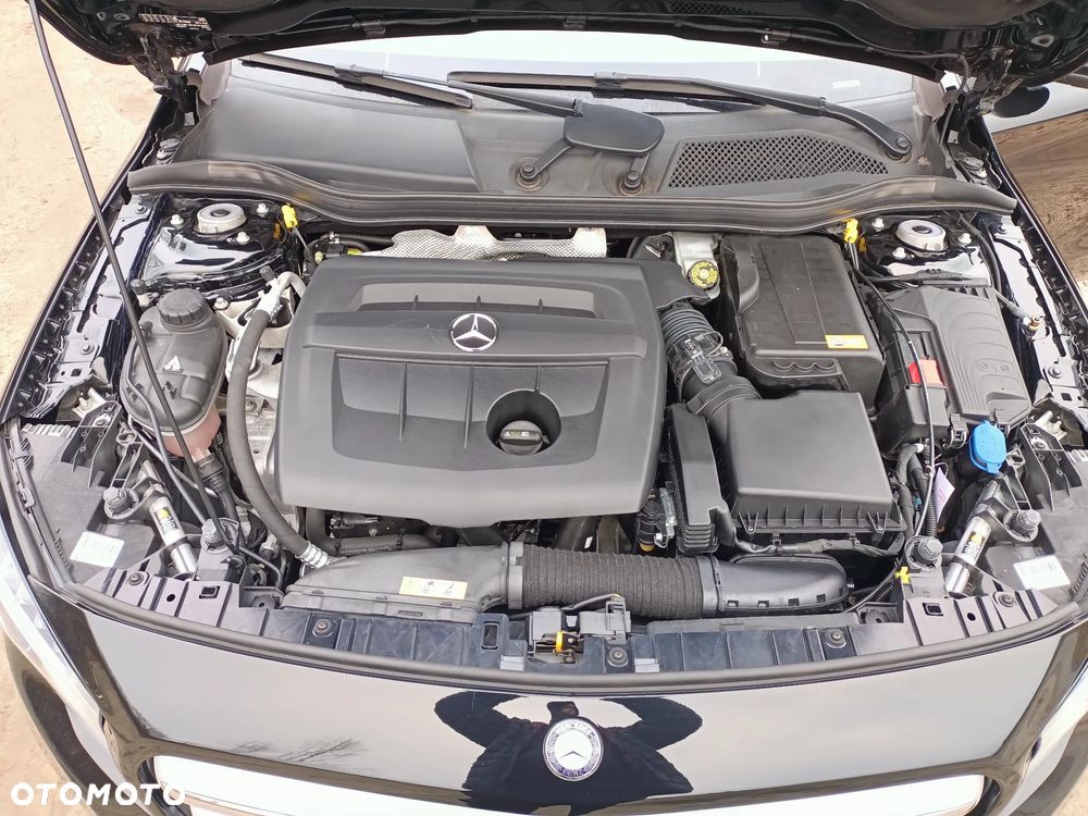 Mercedes-Benz GLA 180 (CDI) d 7G-DCT Urban - 30