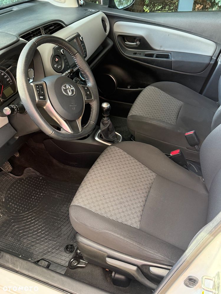 Toyota Yaris 1.33 Terra - 6