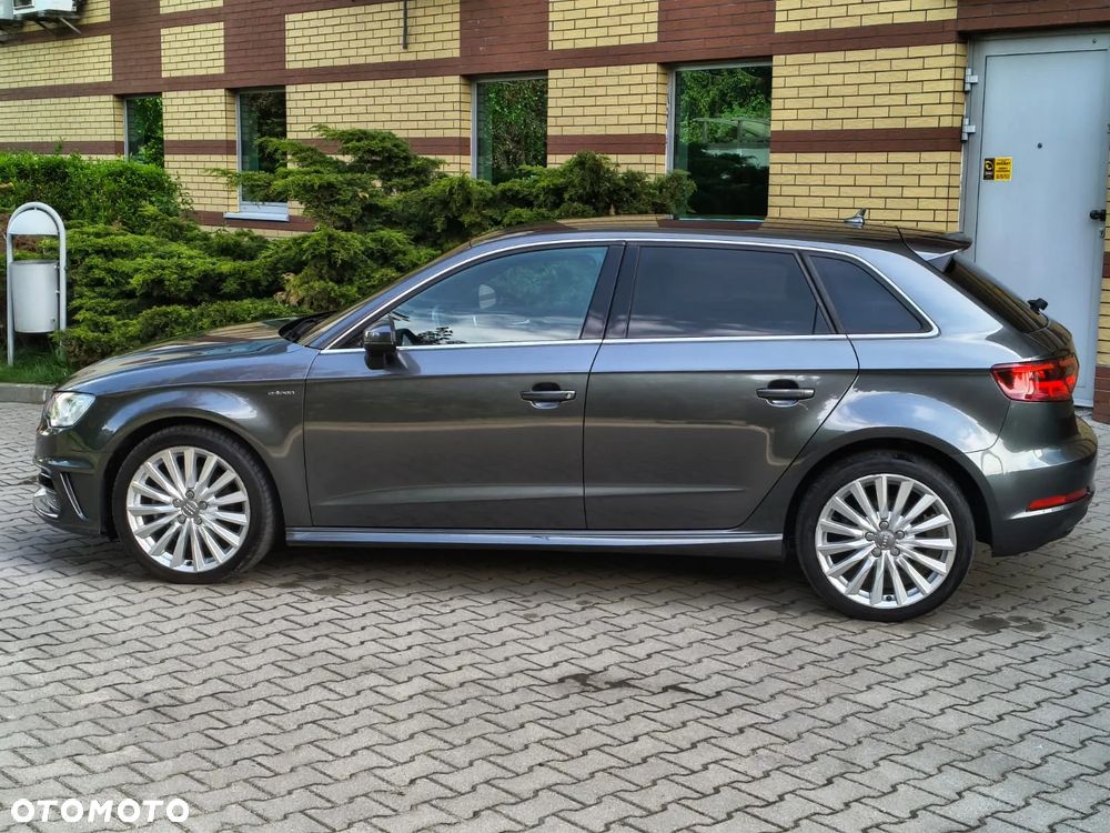Audi A3 Sportback 1.4 TFSI e-tron S line Sportpaket - 5