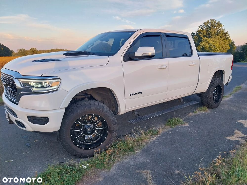 Dodge RAM 5.7 4x4 - 12