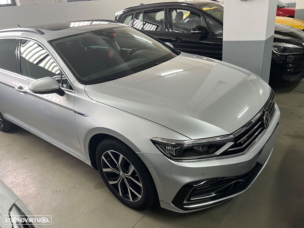 VW Passat Variant - 13