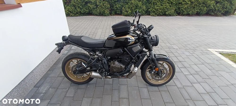 Yamaha XSR - 2