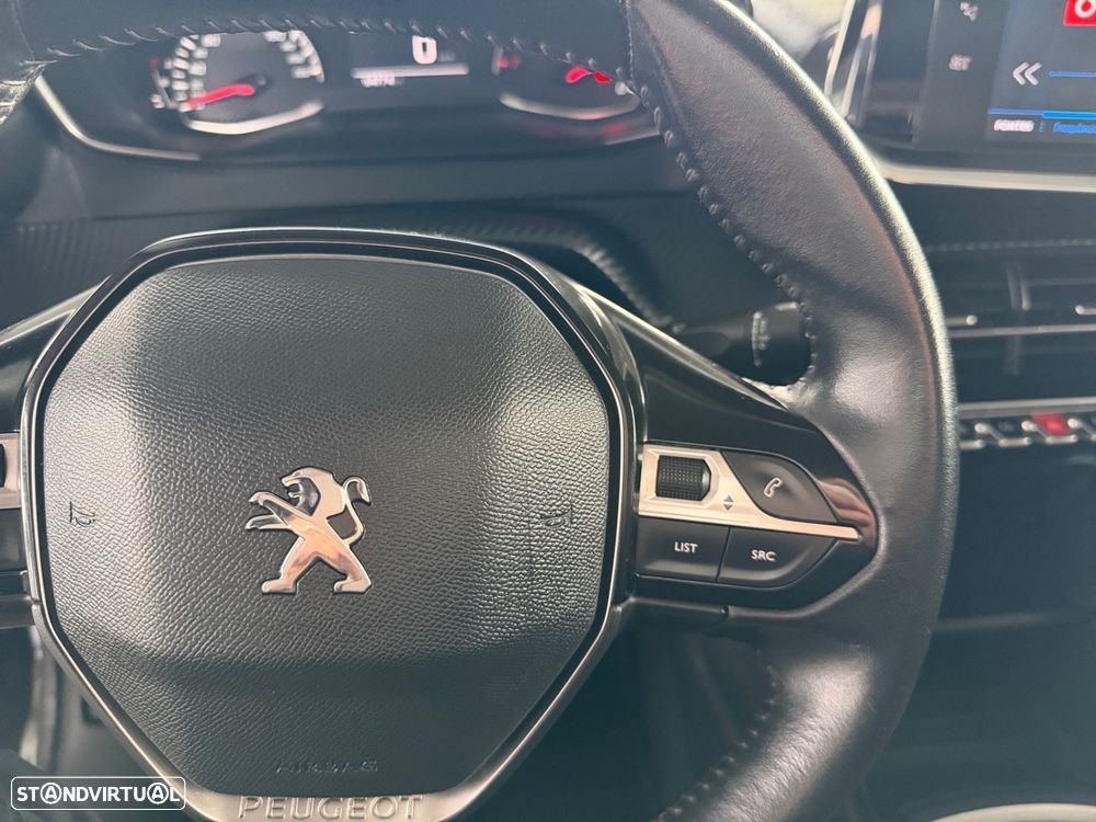 Peugeot 208 1.2 PureTech Active - 12