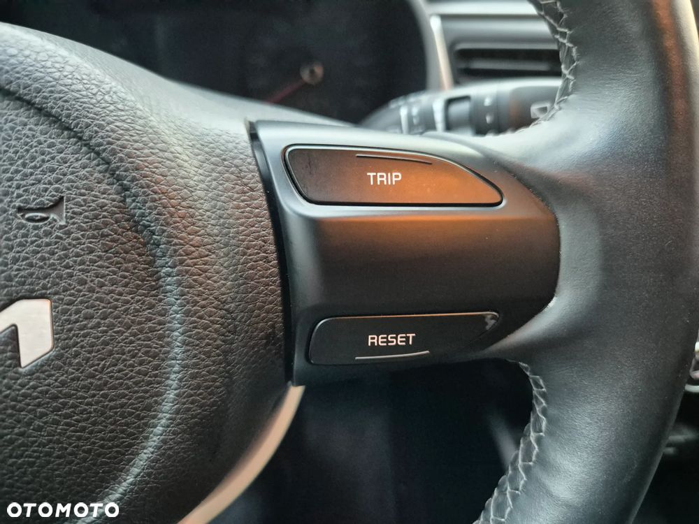 Kia Rio 1.2 M - 13
