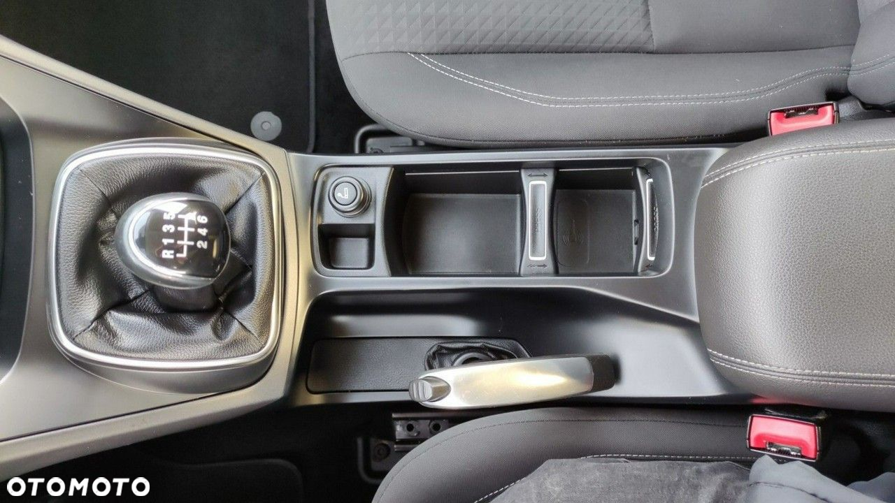Ford Grand C-MAX - 31