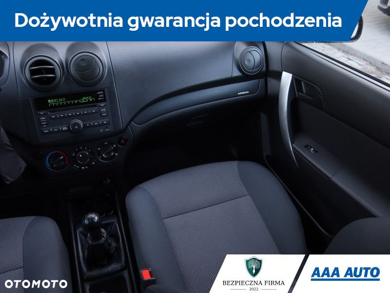 Chevrolet Aveo - 9