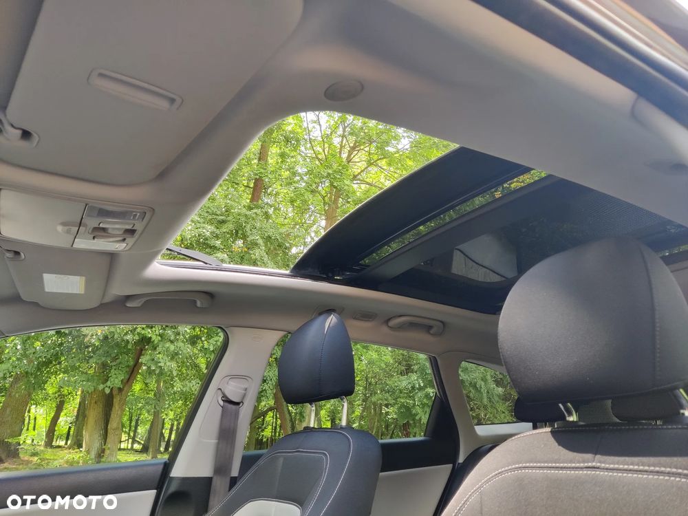 Kia Ceed 1.6 GDI DCT Platinum Edition - 31