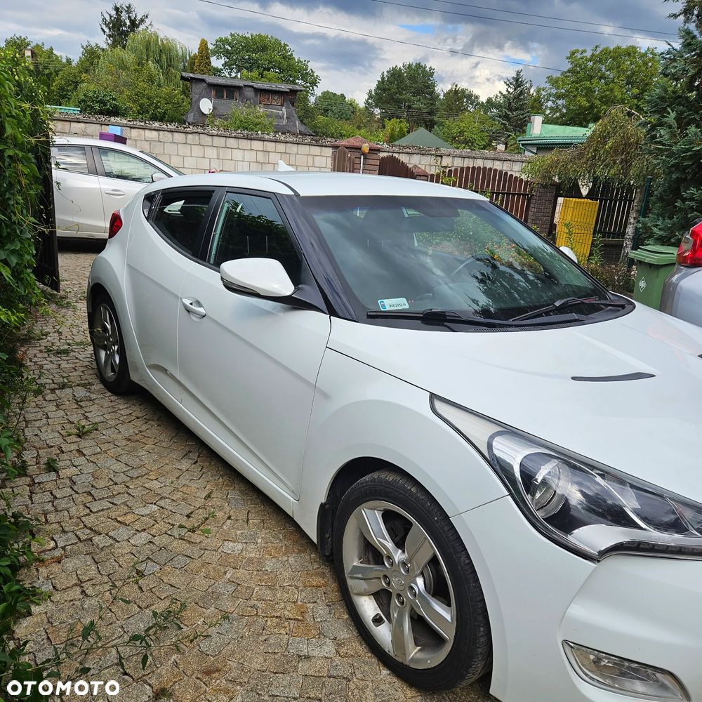 Hyundai Veloster 1.6 GDI Comfort - 3