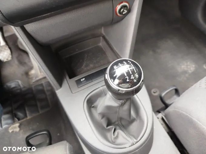 Volkswagen Touran 1.9 TDI - 13