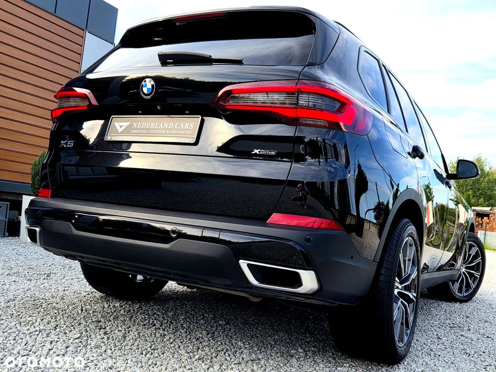 BMW X5 xDrive25d Sport-Aut - 7