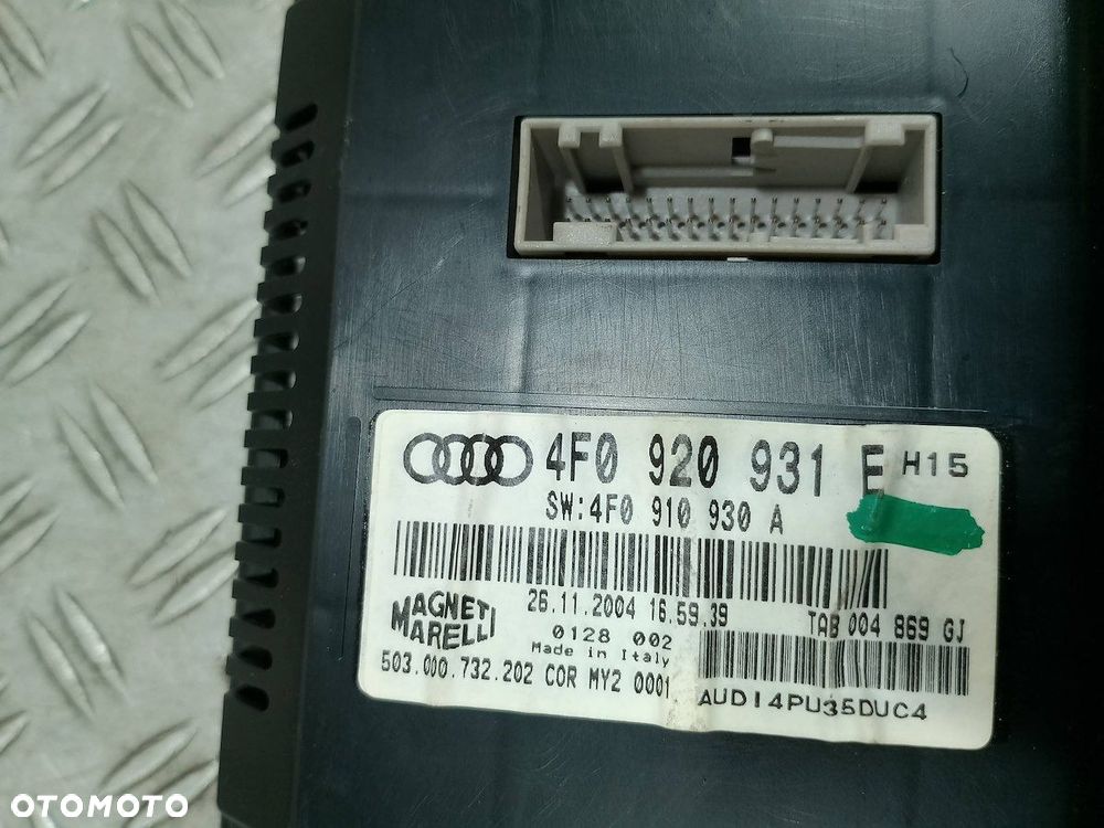 LICZNIK AUDI A6 C6 4F0920931E 3.2 V6 FSI - 4
