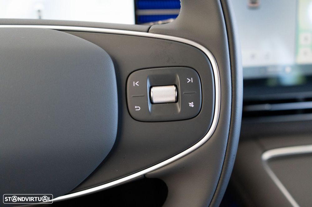 Xpeng G6 68.5 kWh Standard Range - 32