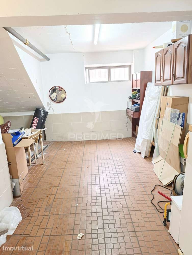 Garagem em Linda-a-Velha (Moinhos) - Grande imagem: 5/7