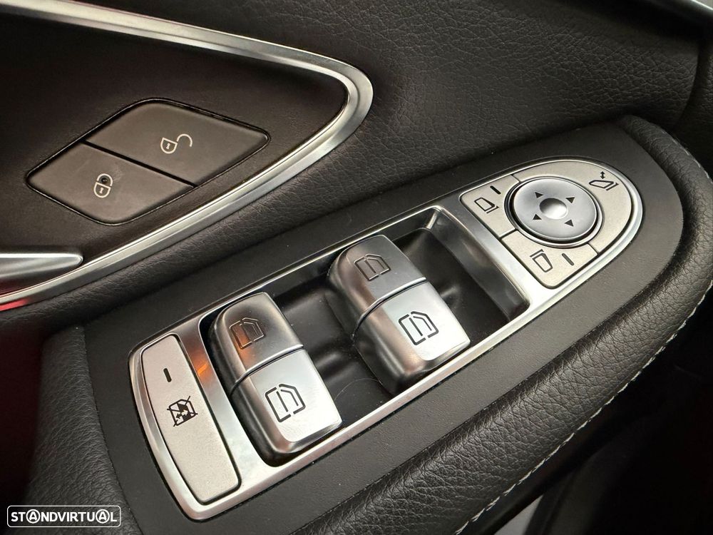 Mercedes-Benz C 200 AMG Line - 22