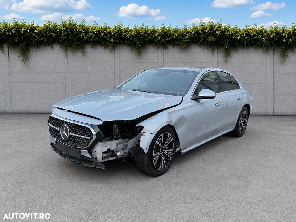 Mercedes-Benz E - 1