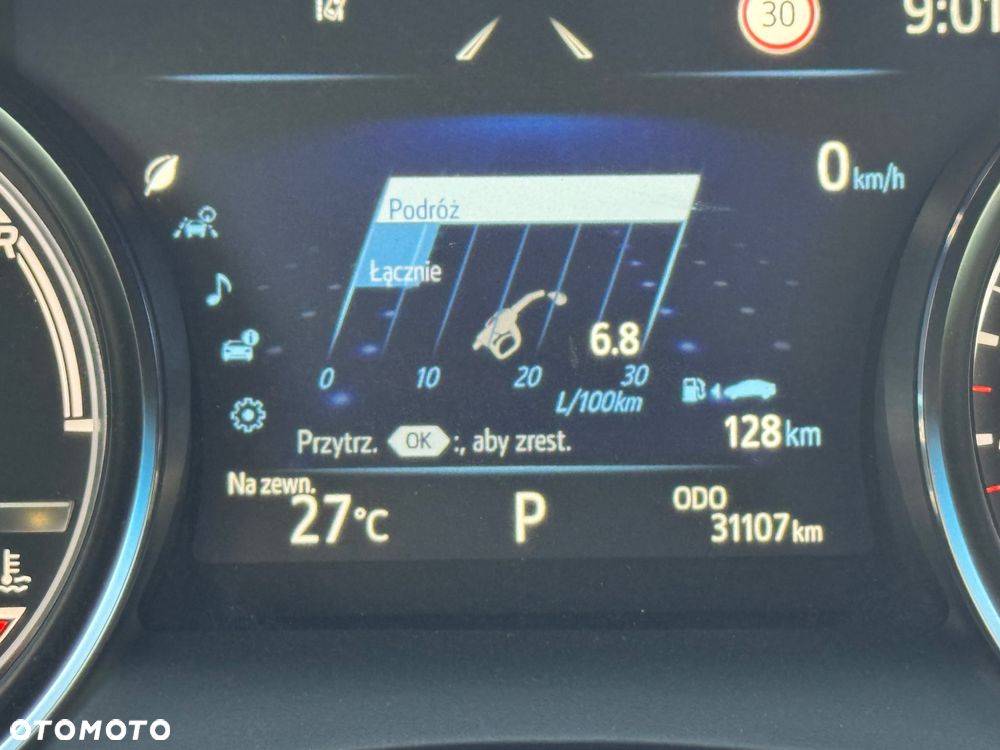 Toyota Camry 2.5 Hybrid Comfort CVT - 22