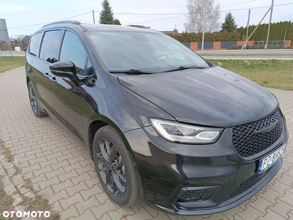 Chrysler Pacifica - 3
