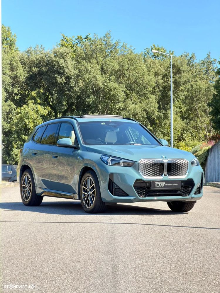 BMW iX1 eDrive20 Pack Desportivo M Pro - 2