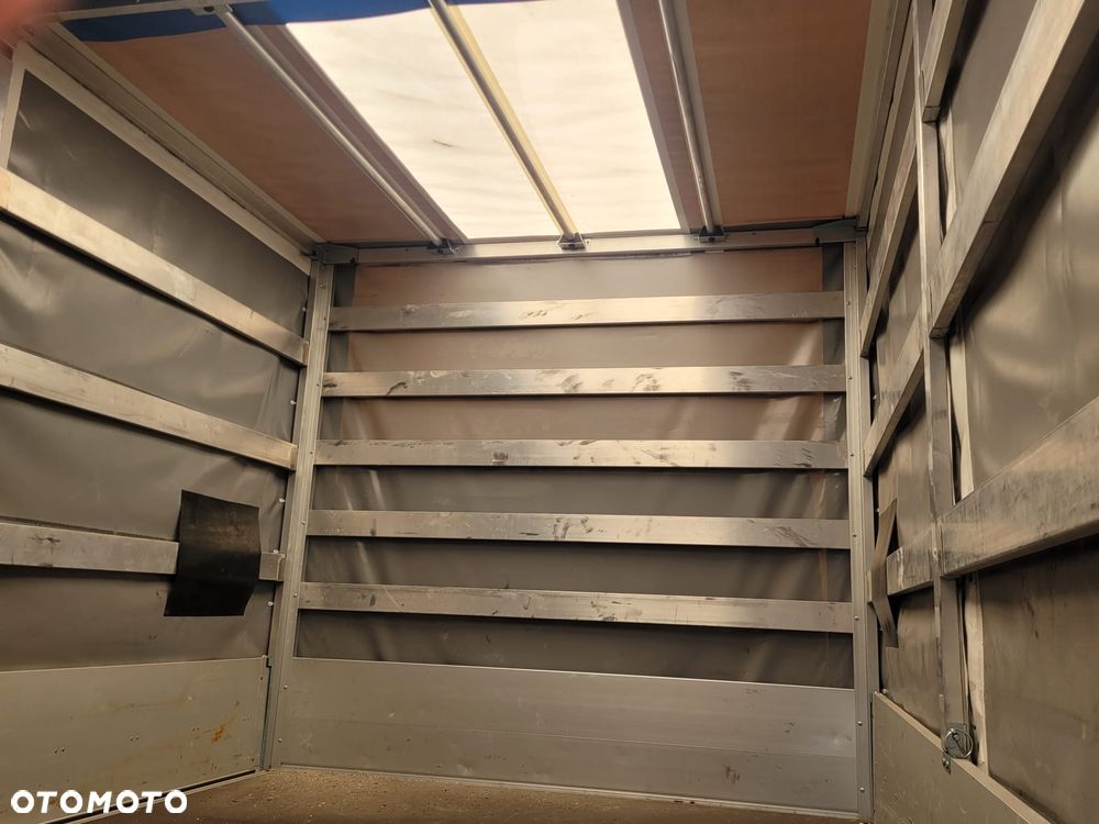 Ford Transit - 11