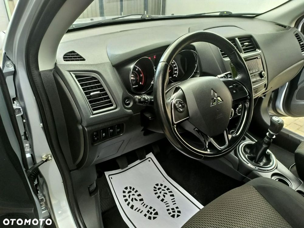 Mitsubishi ASX - 16