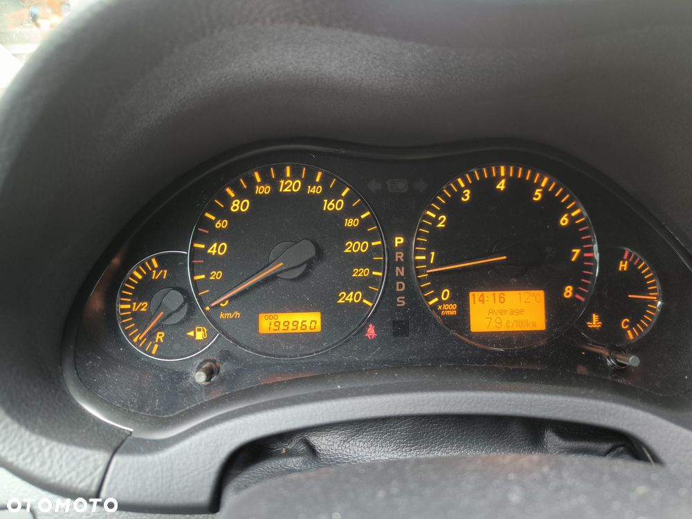 Toyota Avensis 1.8 VVT-i Automatik Sol - 21