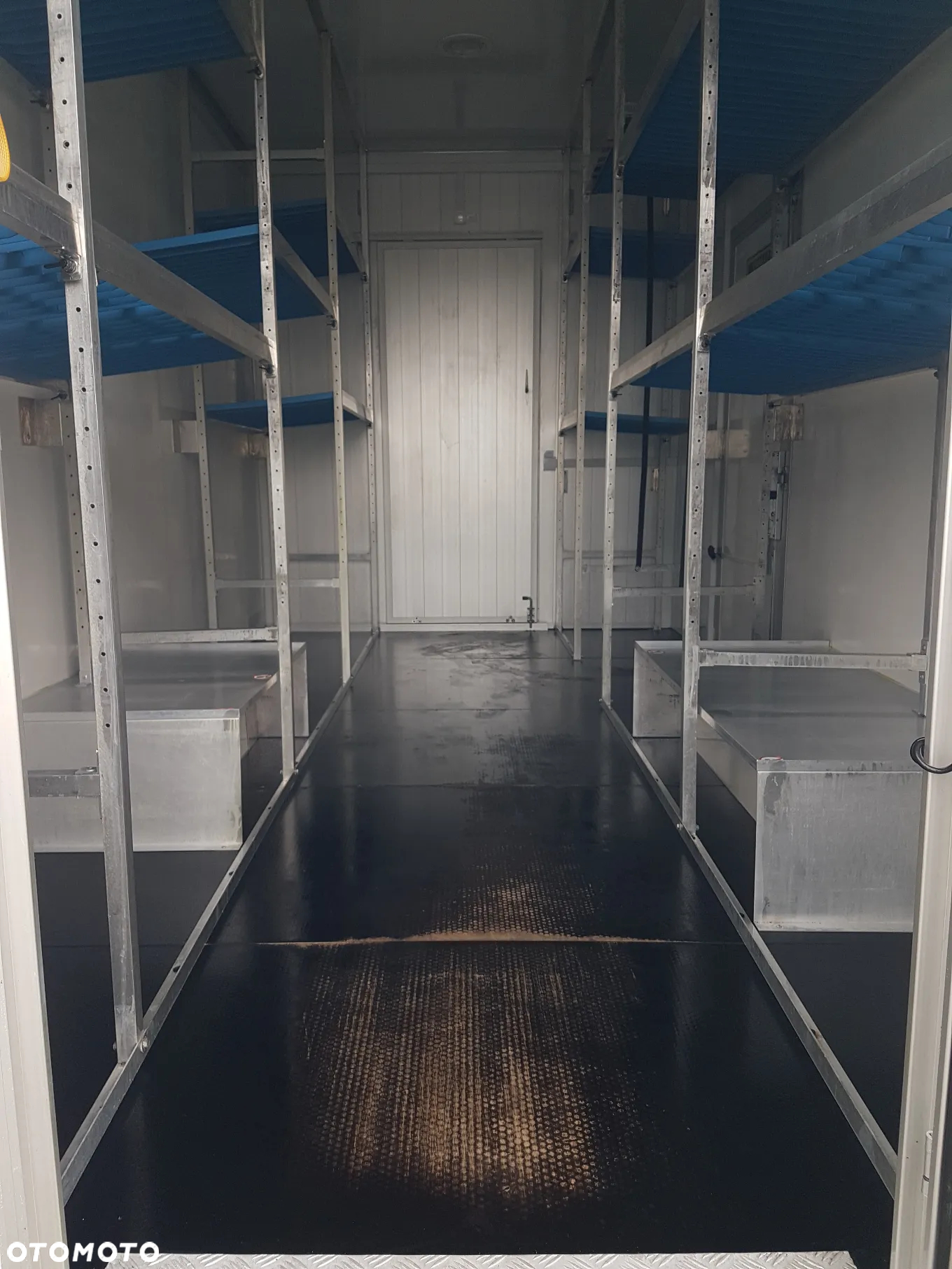 Iveco DAILY KONTENER NISKOPODŁOGOWY 4,43x2,23x2,42 SKLEP FOODTRUCK BAR KLIMA KONIOWÓZ KAMPER - 17