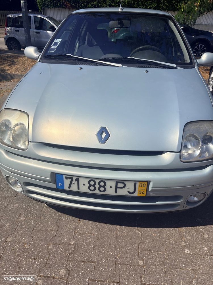 Renault Clio 1.2 - 6