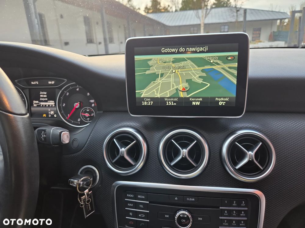 Mercedes-Benz Klasa A 180 d 7G-DCT Urban - 17