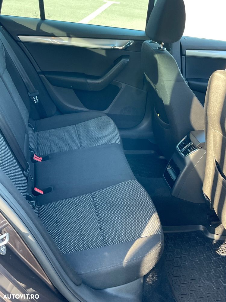 Skoda Octavia 1.6 TDI (Green tec) Ambition - 8