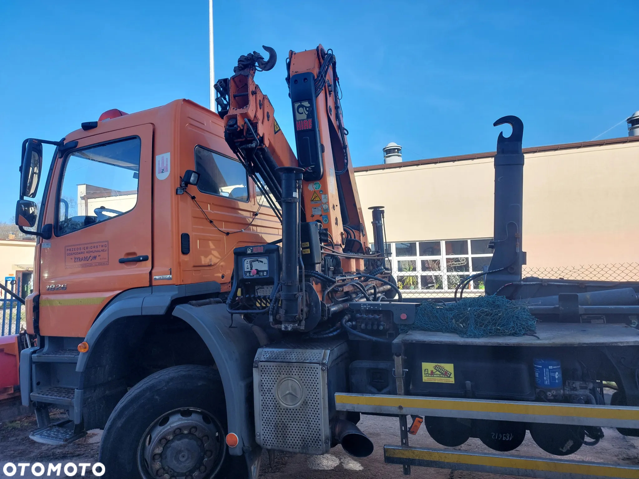 Mercedes-Benz AXOR 1826 AK - 3