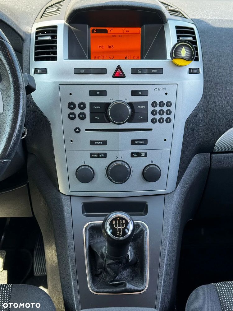 Opel Zafira 1.8 Essentia - 16