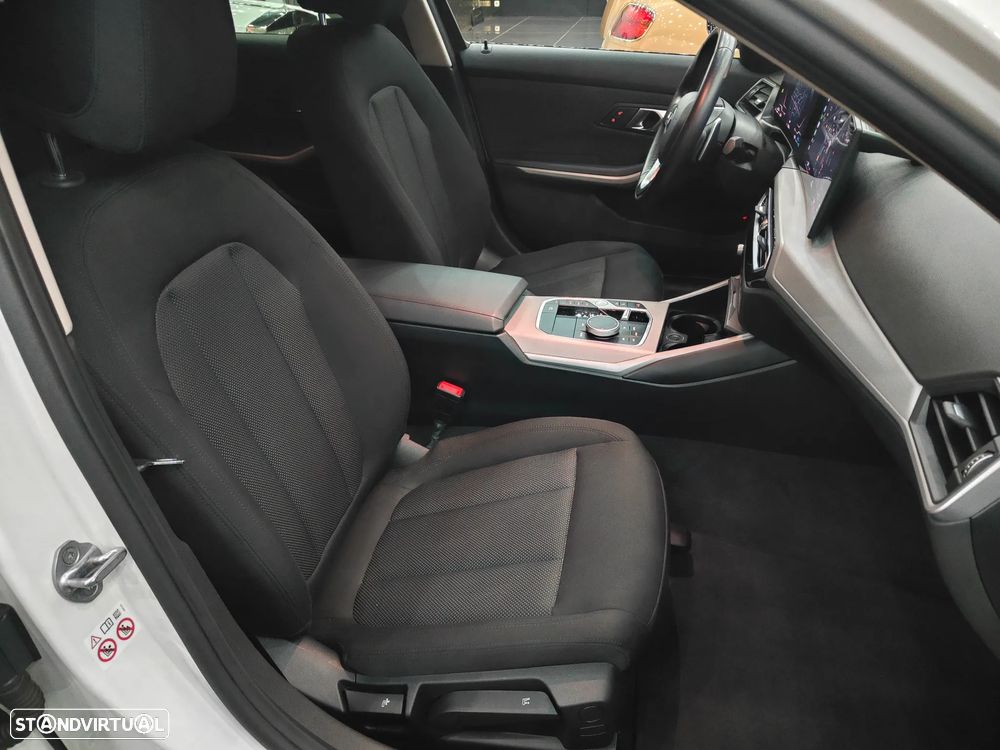 BMW 320 e Auto - 31