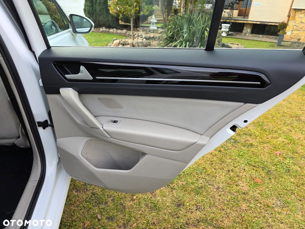 Volkswagen Golf Sportsvan SV 1.6 TDI BMT Comfortline - 29