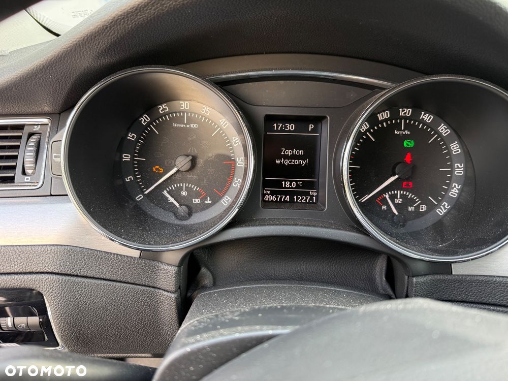 Skoda Superb 2.0 TDI Business DSG - 6