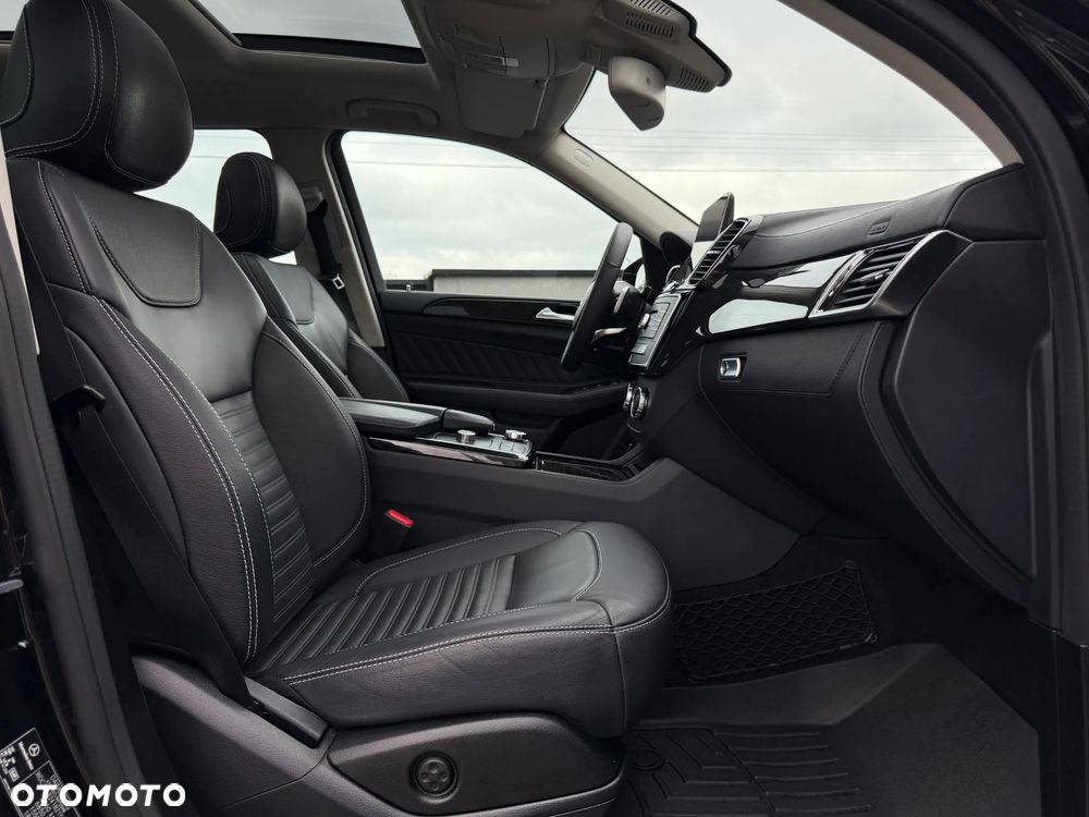 Mercedes-Benz GLS 350 d 4-Matic - 17