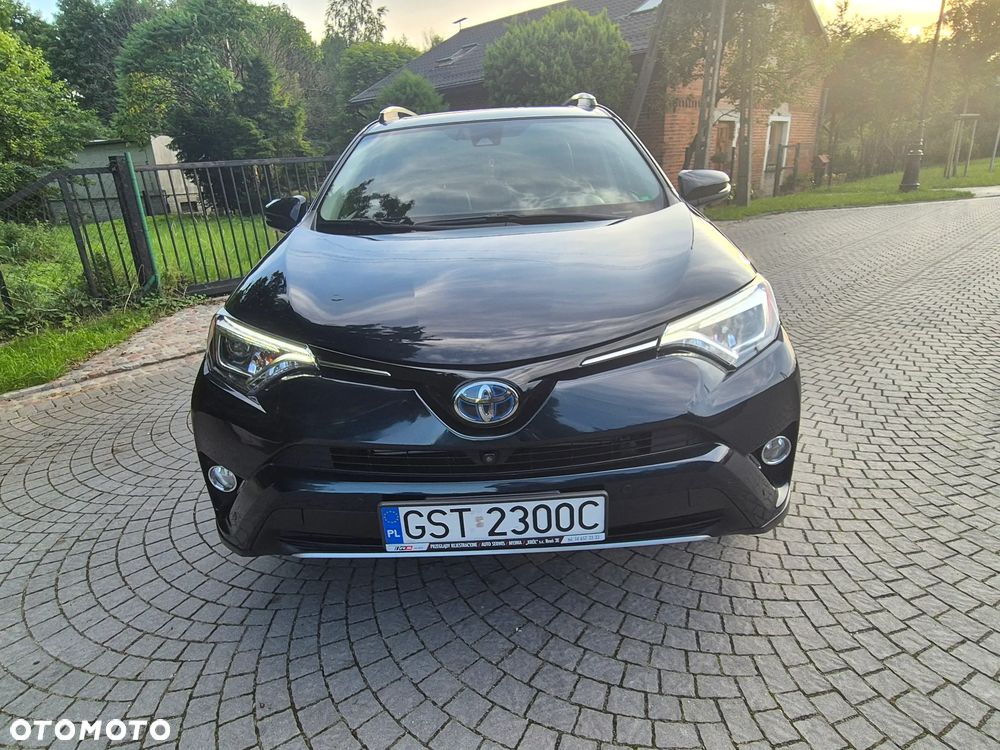 Toyota RAV4 - 1