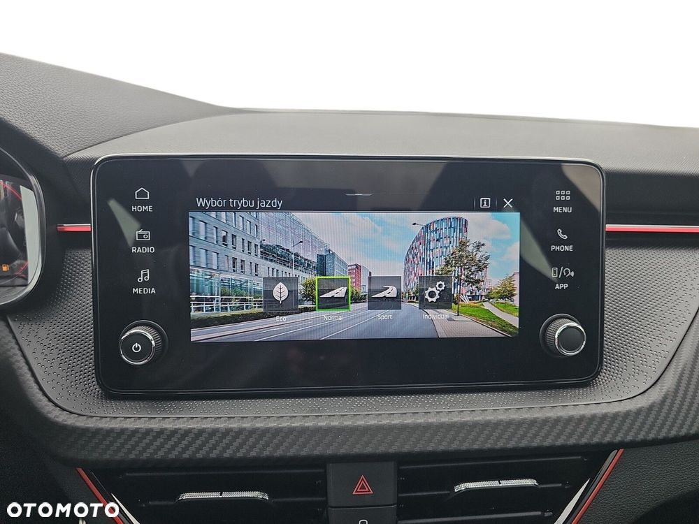 Skoda Kamiq 1.5 TSI Monte Carlo DSG - 34