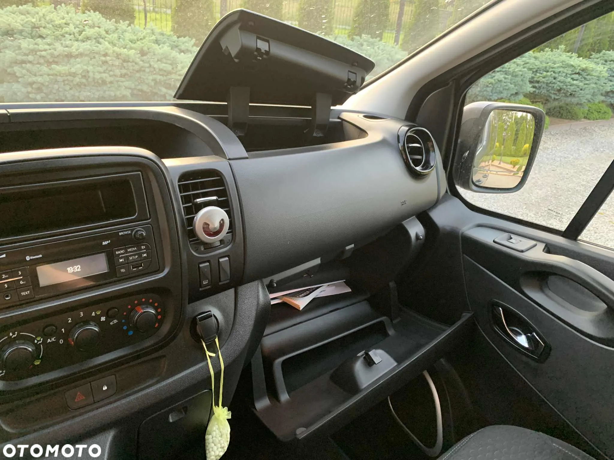 Opel Vivaro - 37