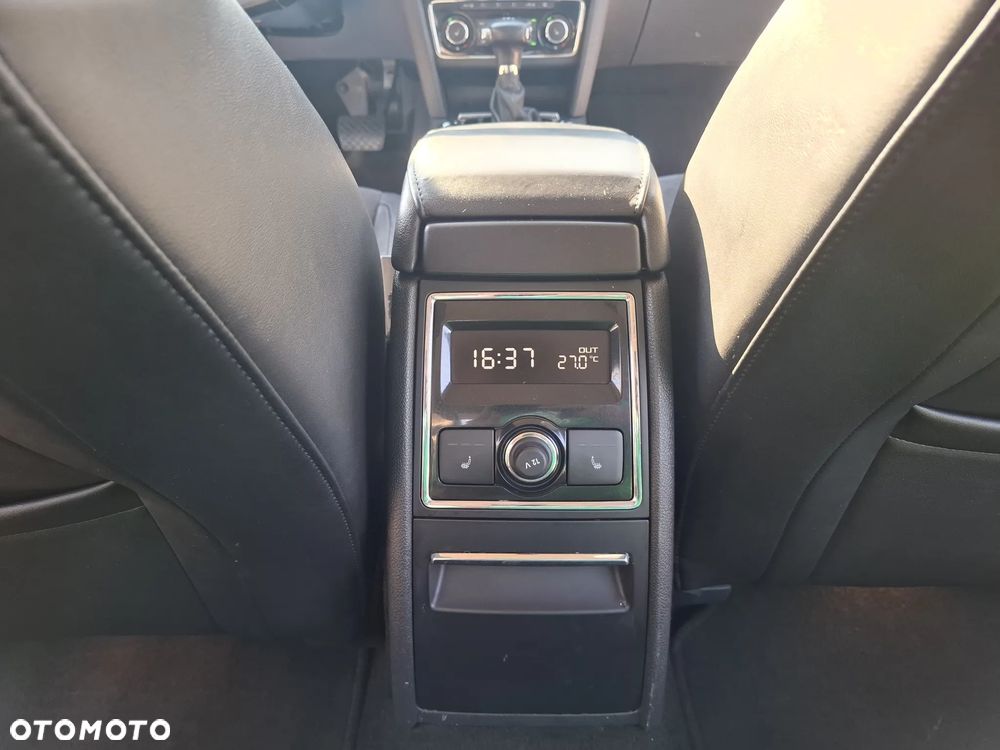 Skoda Superb 2.0 TSI Ambition DSG - 22
